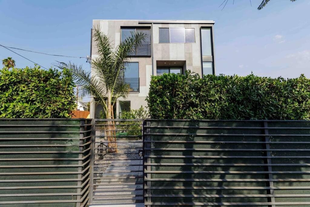 Stunning Hollywood Townhouse With Sunny Views Villa Los Angeles Exterior photo